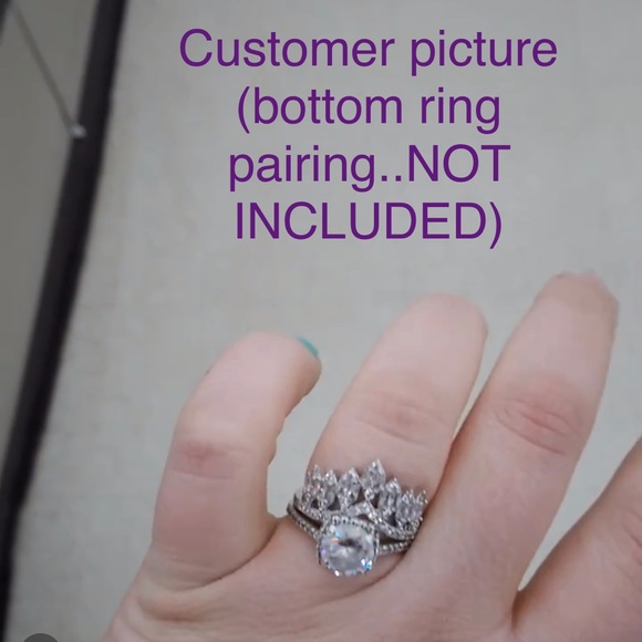Cubic Zirconia Crown Ring - Picture 5 of 8